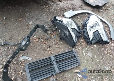 2024 GMC Terrain Denali z USA, uszkodzony, nr VIN 3GKALXEG5RL243852